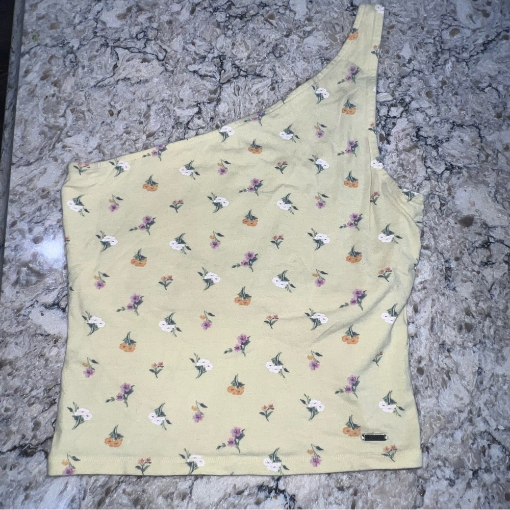 Hollister Yellow Camisole Top, lined. Size M